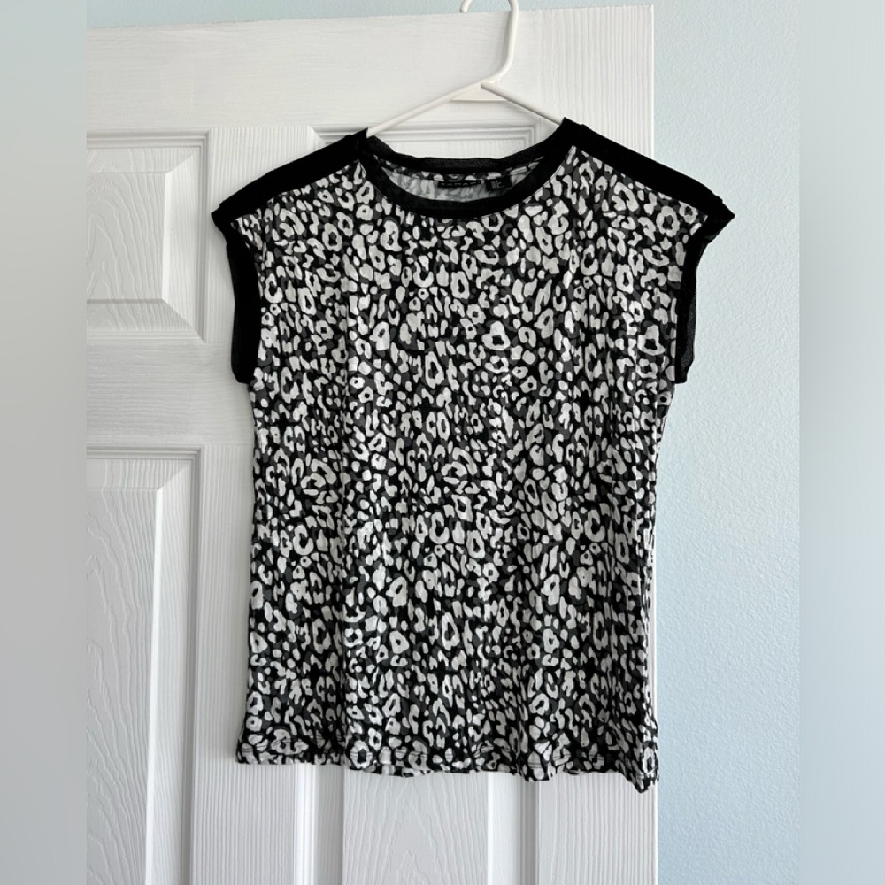 Tahari TShirt